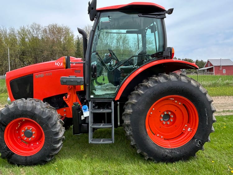 Kubota M6-111