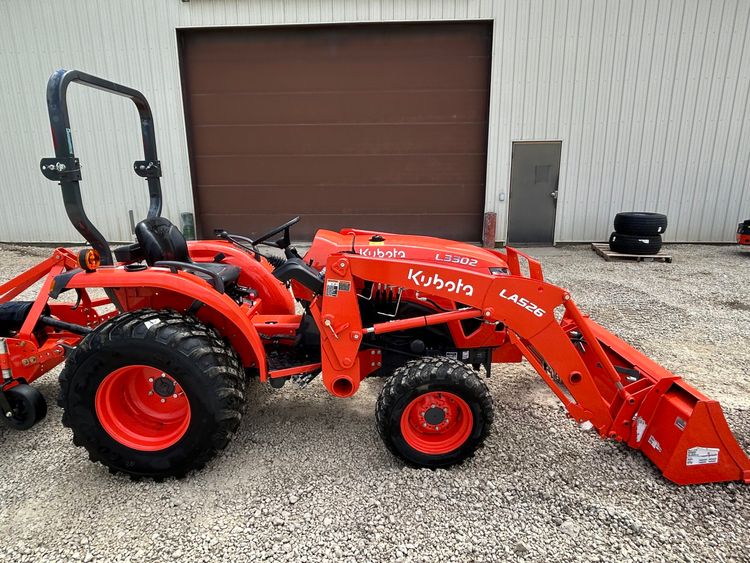 Kubota L3302